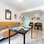 Malagasuite Macabeos Centre